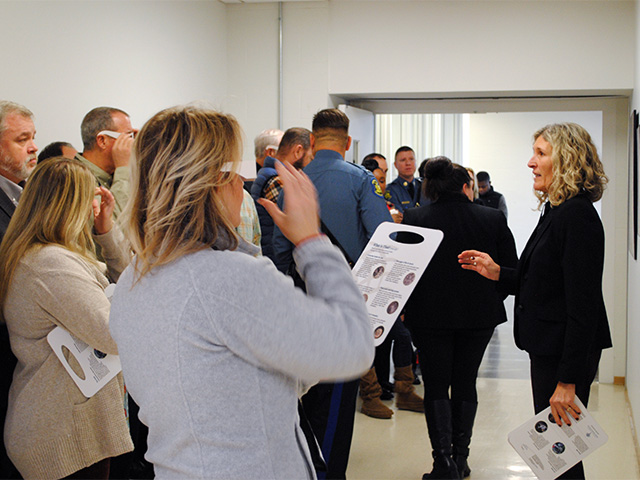 Karla Roeber talking to tour group